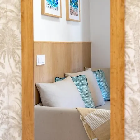 G2 = You And Me Apartment
